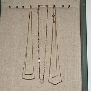 3 gold necklaces